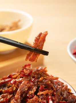 麻辣牛肉絲