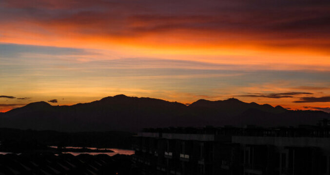 山水夕陽