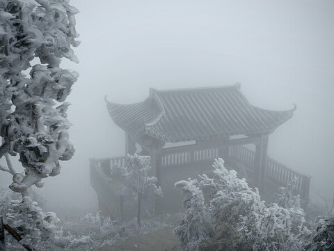 冰掛霧凇