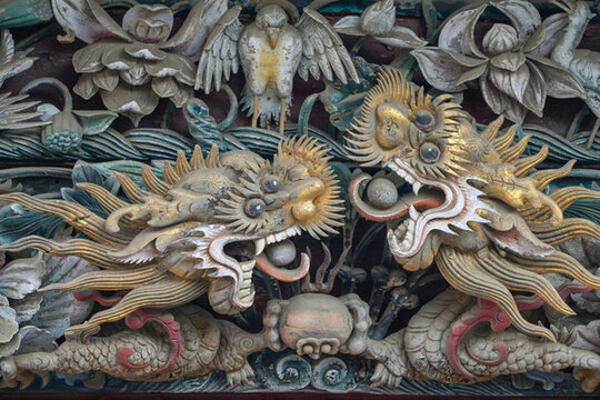 龍雕刻龍?jiān)佚堥塬F山陜甘會館