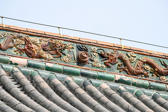 龍雕刻龍?jiān)佚堥塬F山陜甘會(huì)館