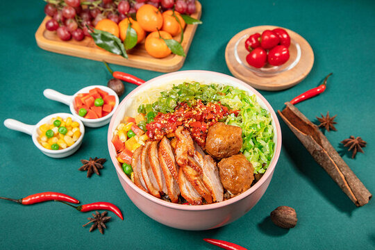 紅燒丸子蓋飯