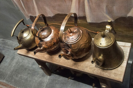 新疆銅茶壺