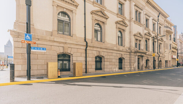上海市九江路建筑街景