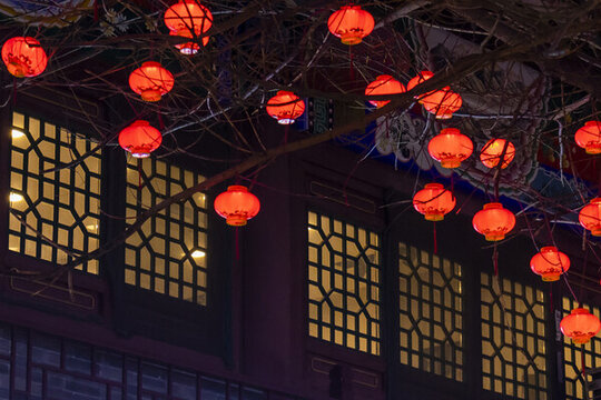 定州崇文街紅燈籠與古建筑夜景