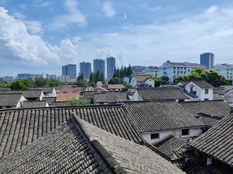 新舊城區(qū)對比