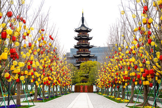 上海龍華寺龍華塔