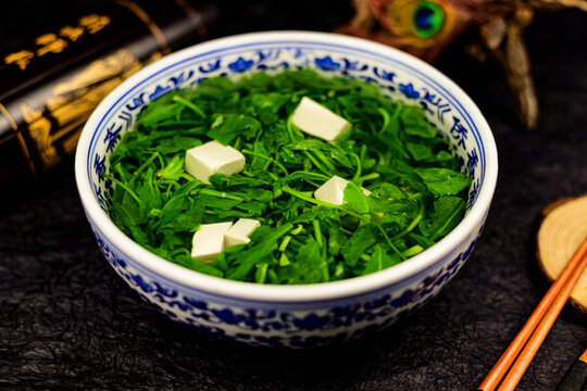 薺菜豆腐湯