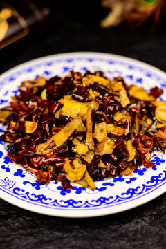 干椒炒粉菌