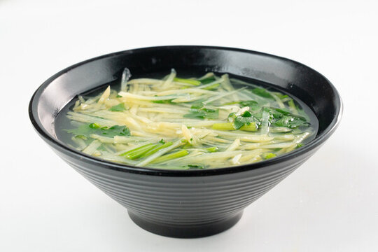 芹菜葉土豆絲湯