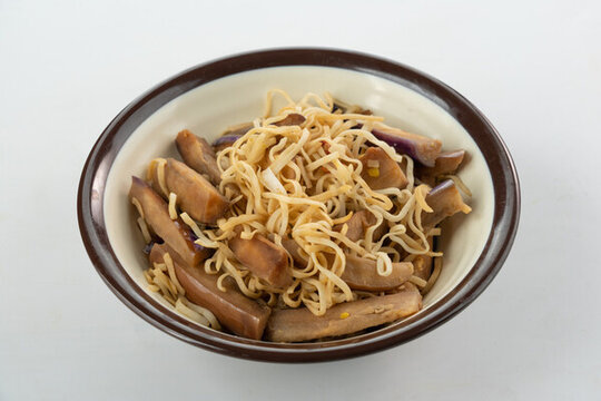 茄子燜面