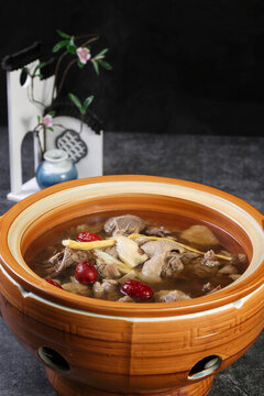 老鵝養(yǎng)生湯