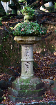 春日社常夜燈