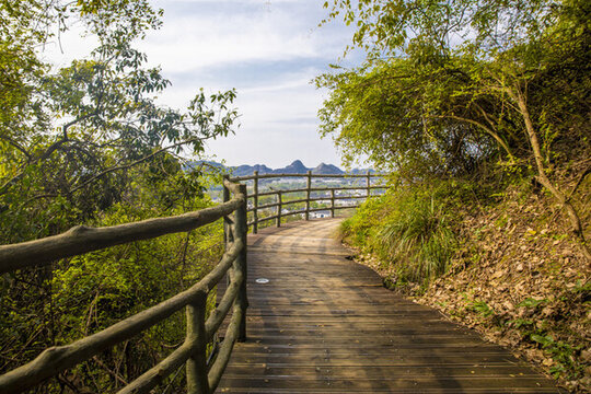 龍虎山高空棧道