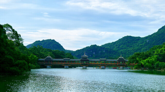柳州龍?zhí)豆珗@風(fēng)雨橋