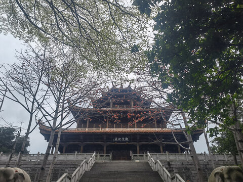 泉州西湖公園大殿