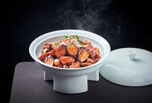 鮑魚(yú)燜豬手