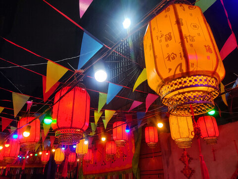 中國過年祭拜風(fēng)俗拜神拜祖先習(xí)俗