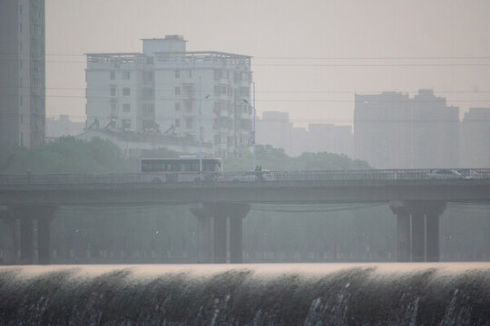 河堤水壩
