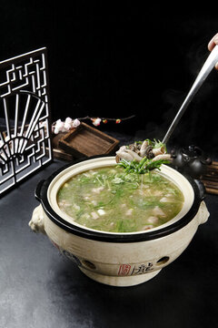 莜面魚魚羊雜湯