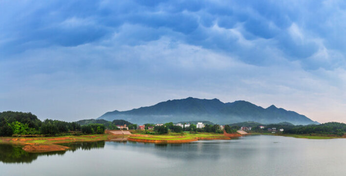 鄉(xiāng)村小景