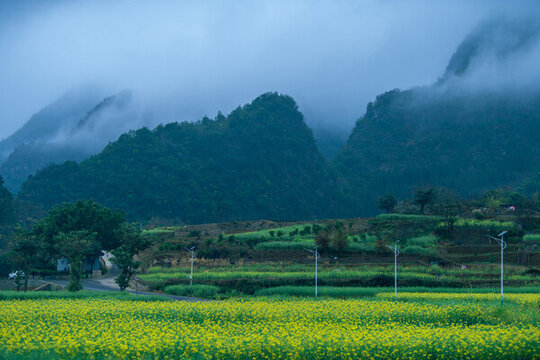 萬(wàn)峰林