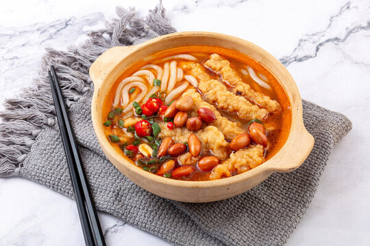 砂鍋酥肉土豆粉