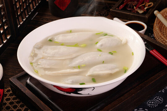 高湯水餃餃子