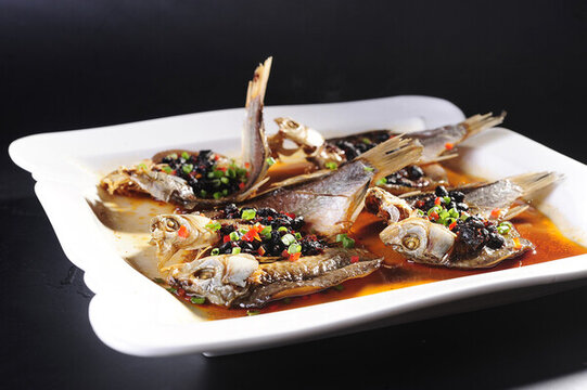 茶油野鯽魚