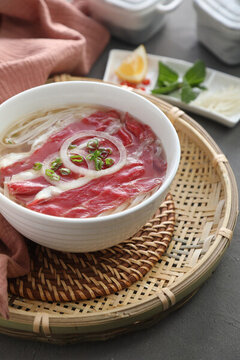 西貢超級(jí)生牛肉湯粉