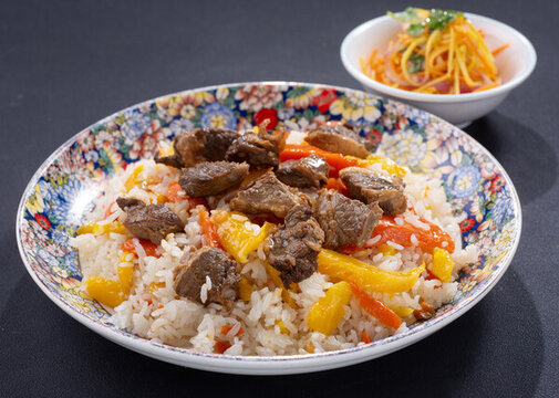 碎肉抓飯