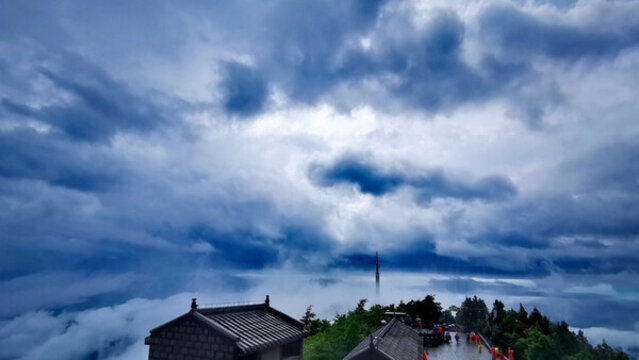 山雨欲來風(fēng)滿樓