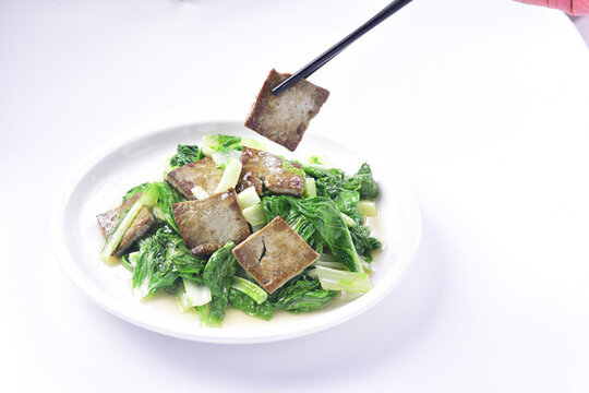 小白菜炒黑豆腐