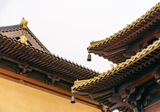佛教寺廟建筑屋檐上海靜安寺