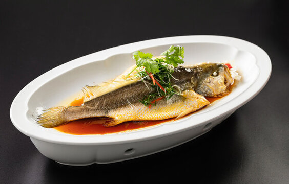 蔥油蒸黃魚
