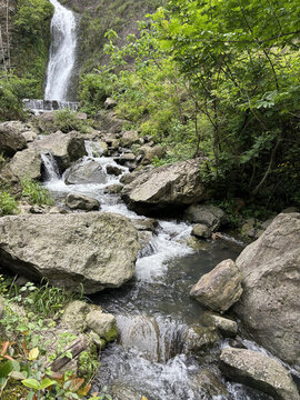 山間小溪