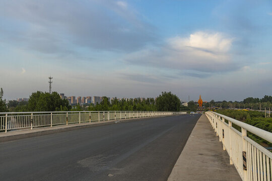 傍晚定州電廠大橋