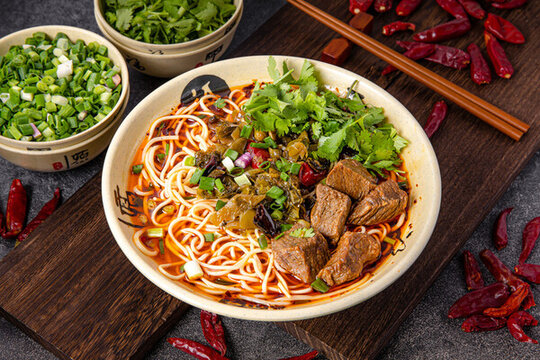 重慶酸菜牛肉小面