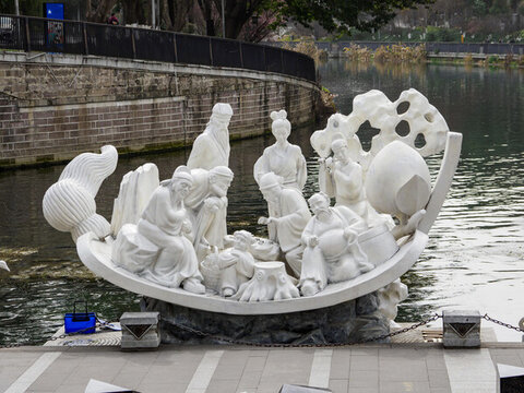 八仙過海雕塑