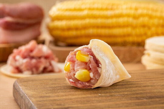 玉米鮮肉餃子