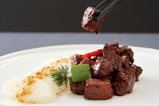 黑椒牛肉粒
