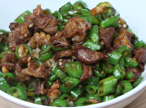 青椒炒拆骨肉