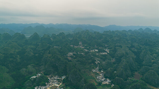 萬(wàn)峰林