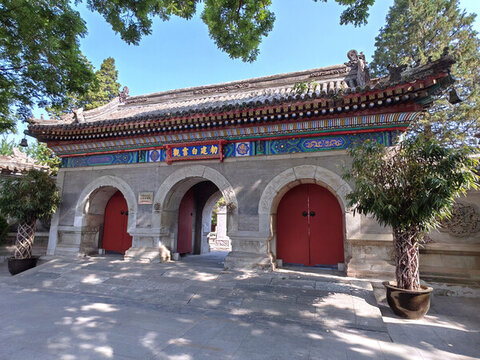 北京白云觀大門