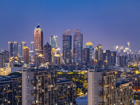 蘇州高新區(qū)獅山路夜景
