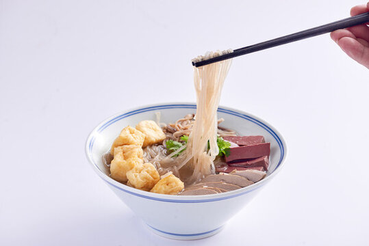 鴨血粉絲湯