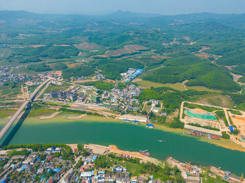 航拍西雙版納勐罕鎮(zhèn)城鎮(zhèn)風(fēng)光