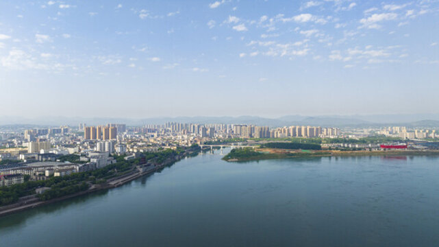 湖北宜昌市宜都長(zhǎng)江清江交匯點(diǎn)
