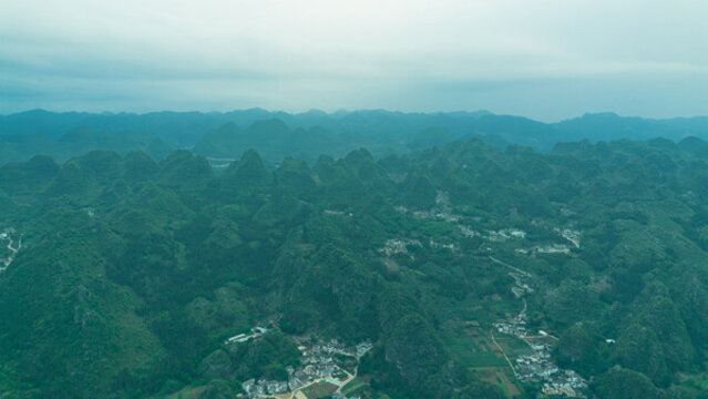 興義萬(wàn)峰林景區(qū)