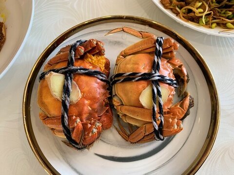 清蒸大閘蟹家庭美食